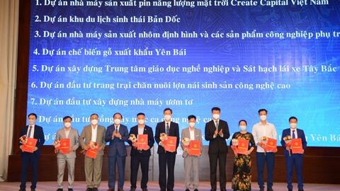 Yên Bái trao quyết định đầu tư hơn 1.475 tỷ đồng cho các nhà đầu tư