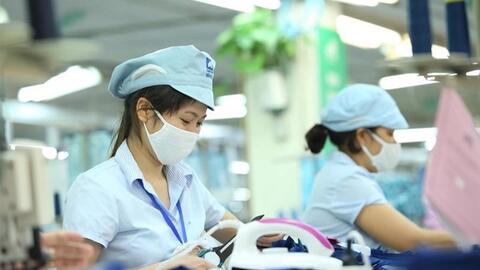 Đề xuất gói hỗ trợ cho lao động mất việc ở doanh nghiệp giảm đơn hàng