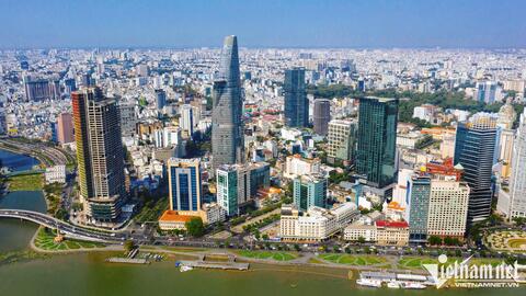 Tăng trưởng chậm lại làm sao vượt bẫy thu nhập trung bình?