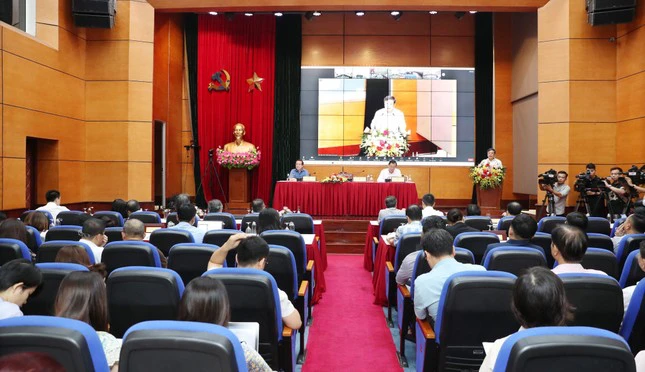 Hà Nội muốn phát triển du lịch dọc sông Hồng