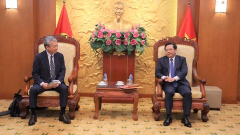 Phó Trưởng Ban Kinh tế Trung ương Nguyễn Đức Hiển tiếp đoàn công tác của Công ty Phát triển Năng lượng hạt nhân quốc tế Nhật Bản