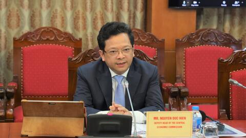 Đồng chí Nguyễn Đức Hiển, Phó Trưởng Ban Kinh tế Trung ương tiếp đoàn công tác của cơ quan Phát triển Pháp