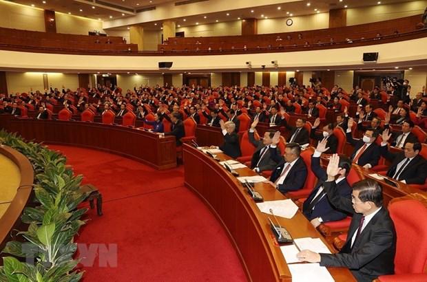 Nghi quyet 18 cua BCH Trung uong ve doi moi, hoan thien the che hinh anh 2