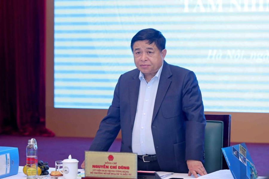 Chủ tịch Hội đồng thẩm định, Bộ trưởng Bộ Kế hoạch v&agrave; Đầu tư Nguyễn Ch&iacute; Dũng lưu &yacute; Quảng Ng&atilde;i về sứ mệnh mới.