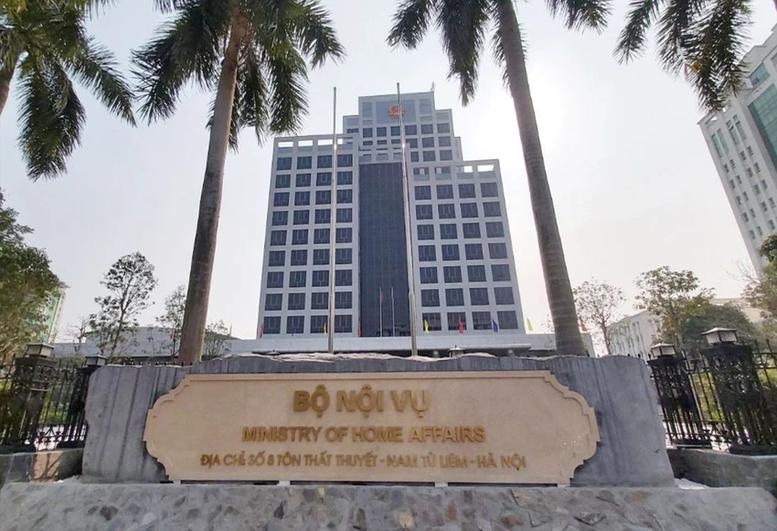 Bộ Nội vụ hướng dẫn tổ chức thôn, tổ dân phố, chế độ, chính sách cán bộ cấp xã- Ảnh 1.